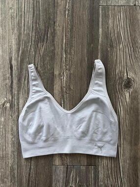 Puma White Seamless V-Neck Sports Bra